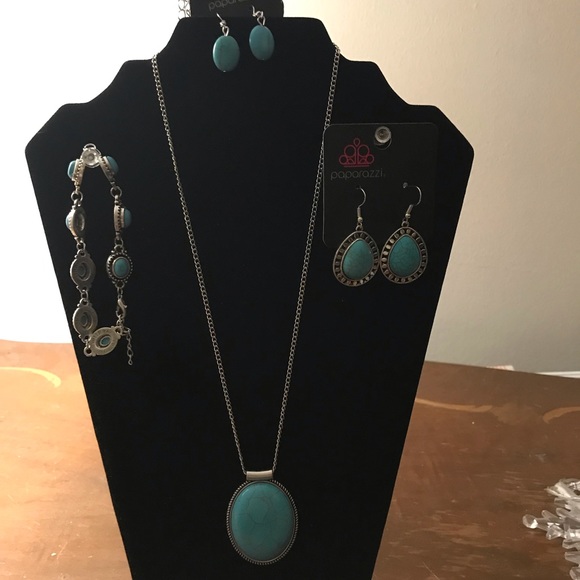 paparazzi Jewelry - Paparazzi 4pc. set!